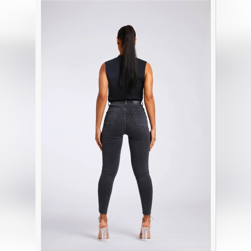 Legend London Faded Black Skinny jeans
